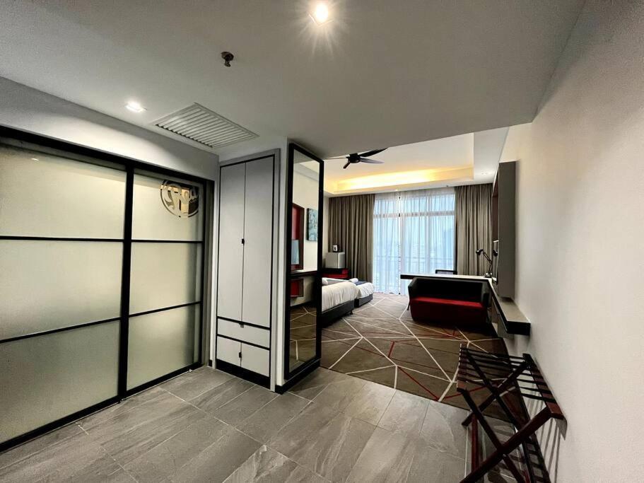 Appartement #16 M101 Dang Wangi Klcc View Pool By Livin à Kuala Lumpur Extérieur photo